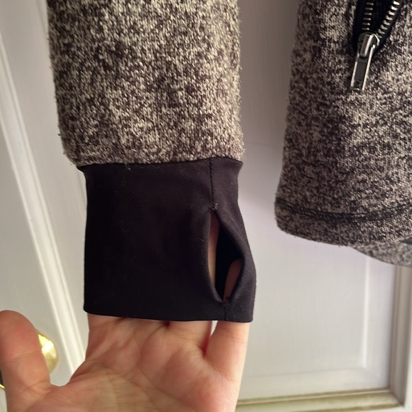 NHL Hurricanes jacket - Picture 2 of 3